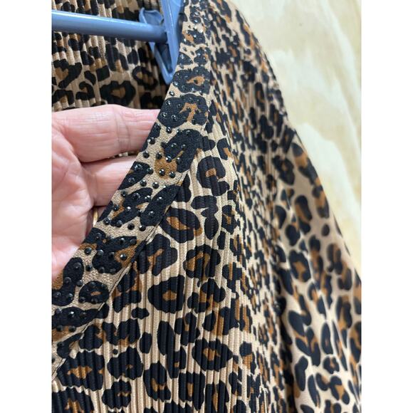 Catherines Plus Size 3X Tunic Top – Leopard Print, Pleated, Flutter Sleeves - Picture 5 of 7